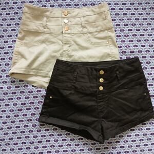 Lot of 2 pairs high waisted button fly short shorts, size 6‎